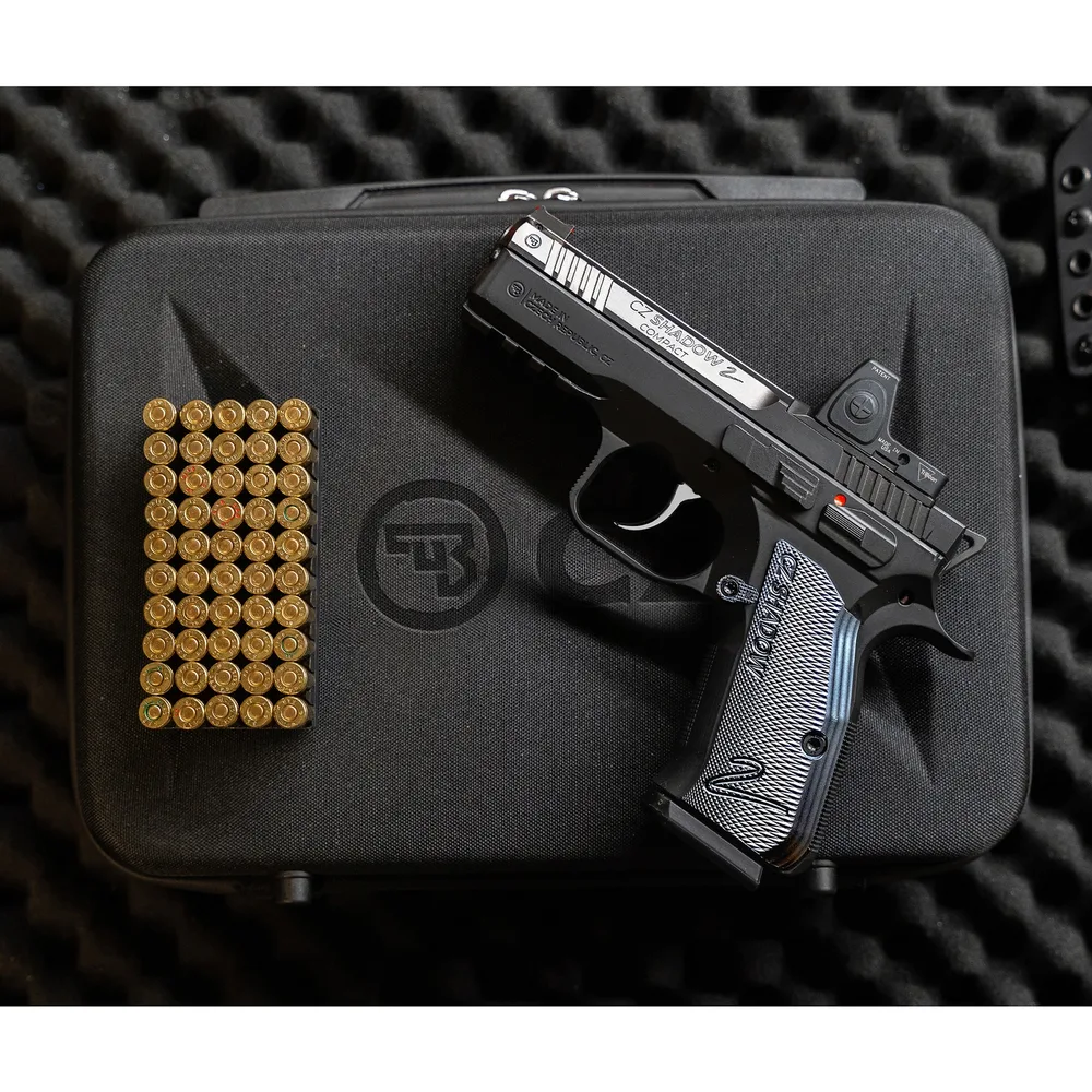 CZ Shadow 2 Compact OR - Studio Detail 5